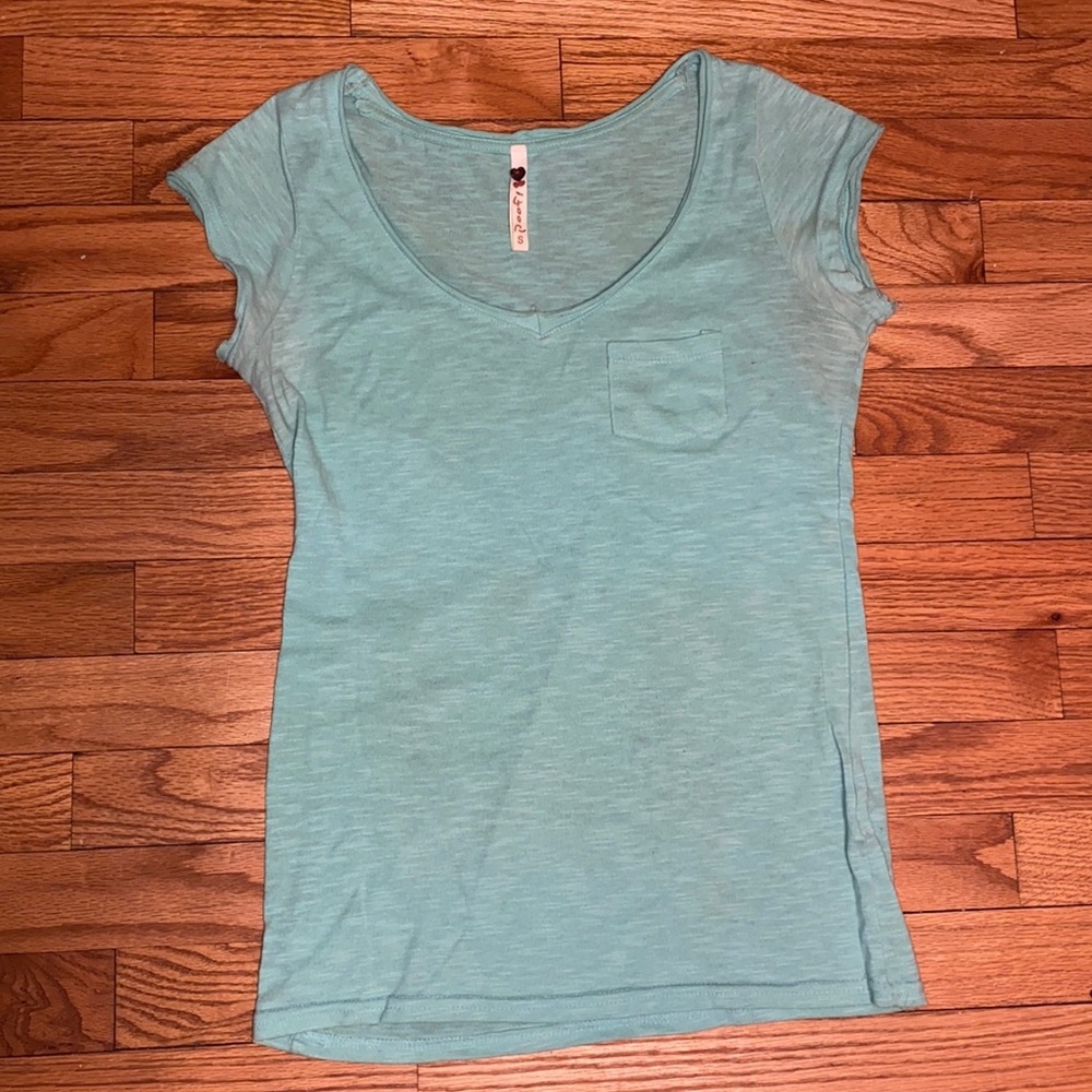 V-neck T-shirt